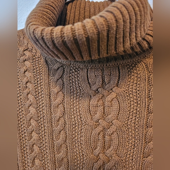XXL Amazon Essentials Chestnut Cable Knit Sweater - Picture 2 of 4